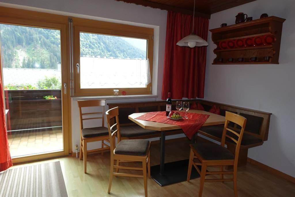 Haus Lifinar - Carmen Juen Apartment Sankt Gallenkirch Exterior photo
